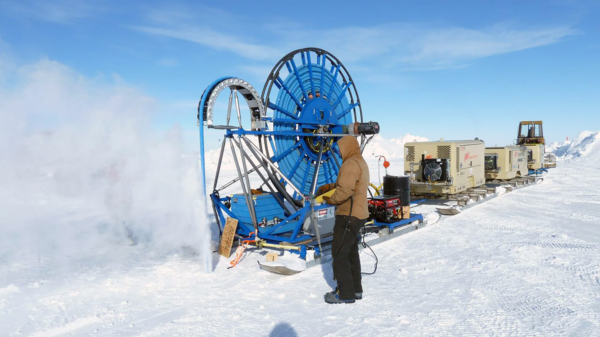IDP driller Mike Jayred tests the RAM Drill during the 2010-2011 field season for the Askaryan Radio Array project at South Pole. Photo: Michael DuVernois